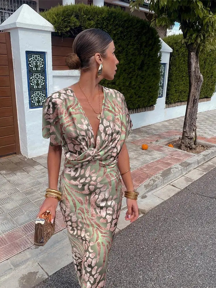 Clarandra | Robe Midi Cuivrée Élégante